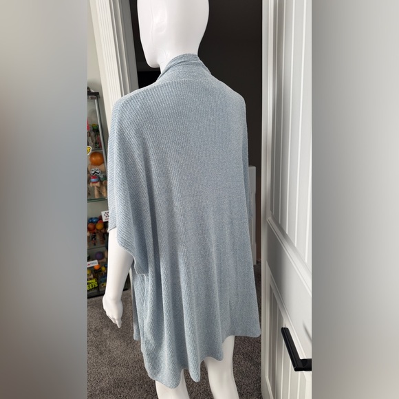 Office Chic Capsule - Picture 8 of 11